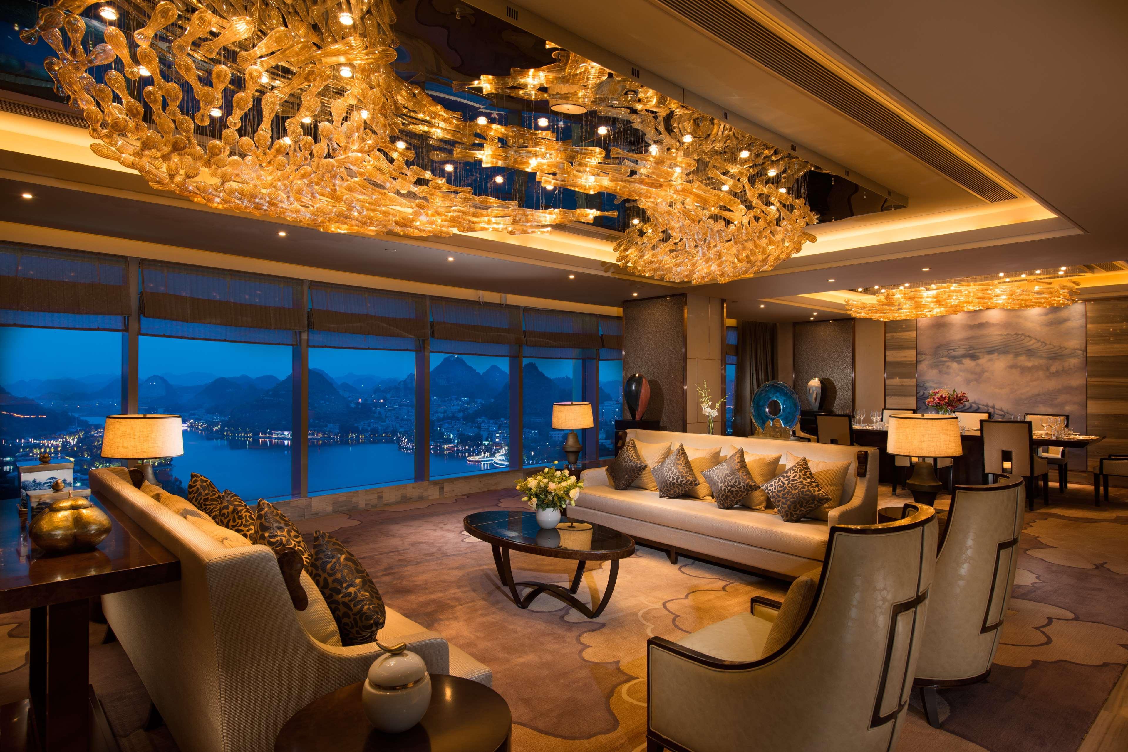 Doubletree By Hilton Hotel Anshun Exterior photo