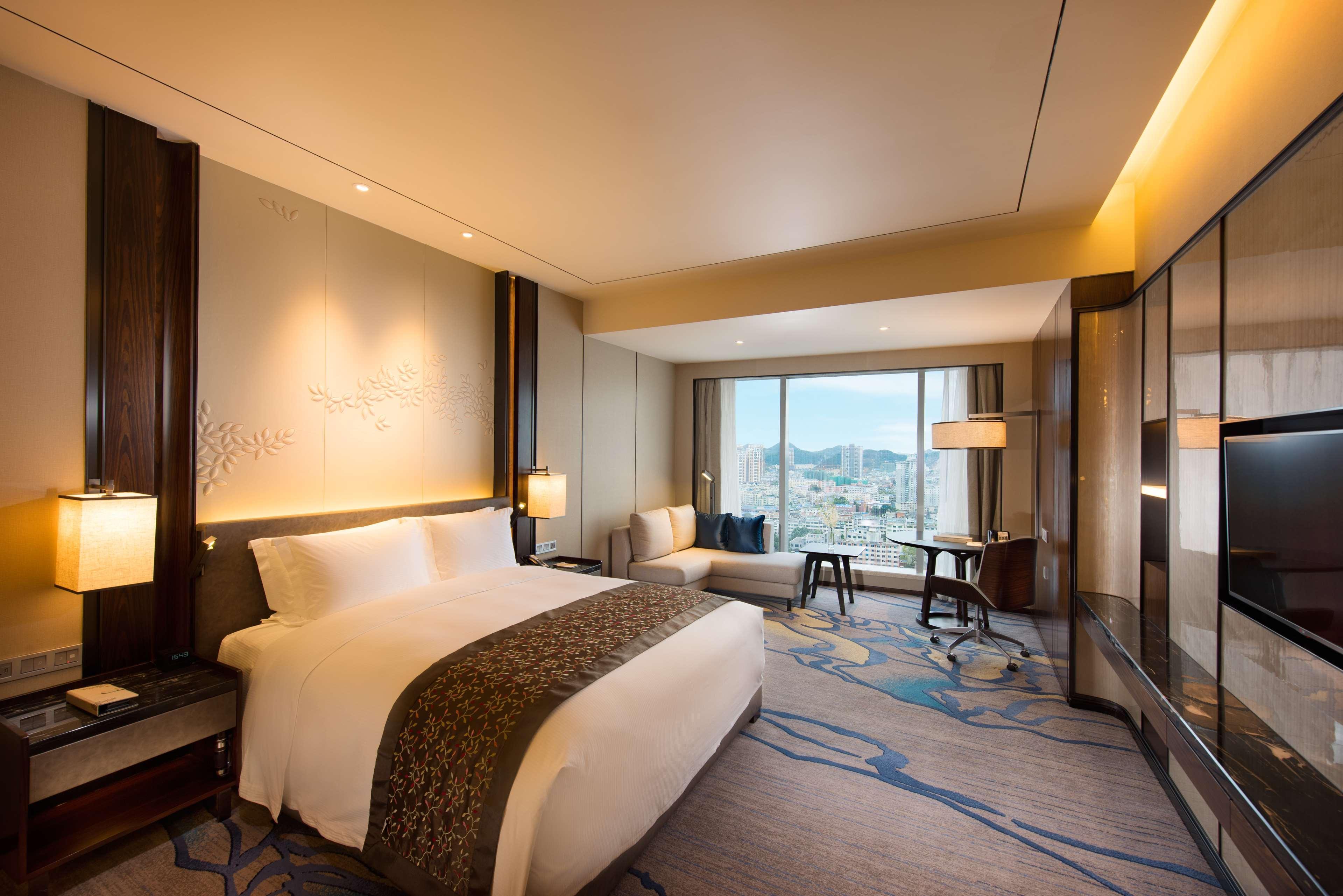 Doubletree By Hilton Hotel Anshun Exterior photo
