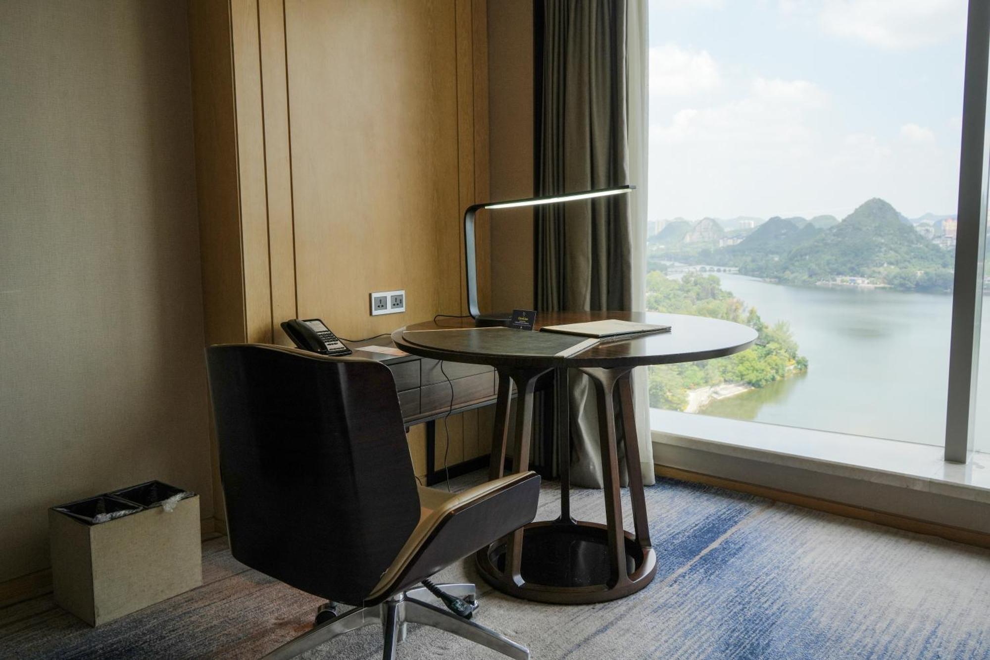 Doubletree By Hilton Hotel Anshun Exterior photo