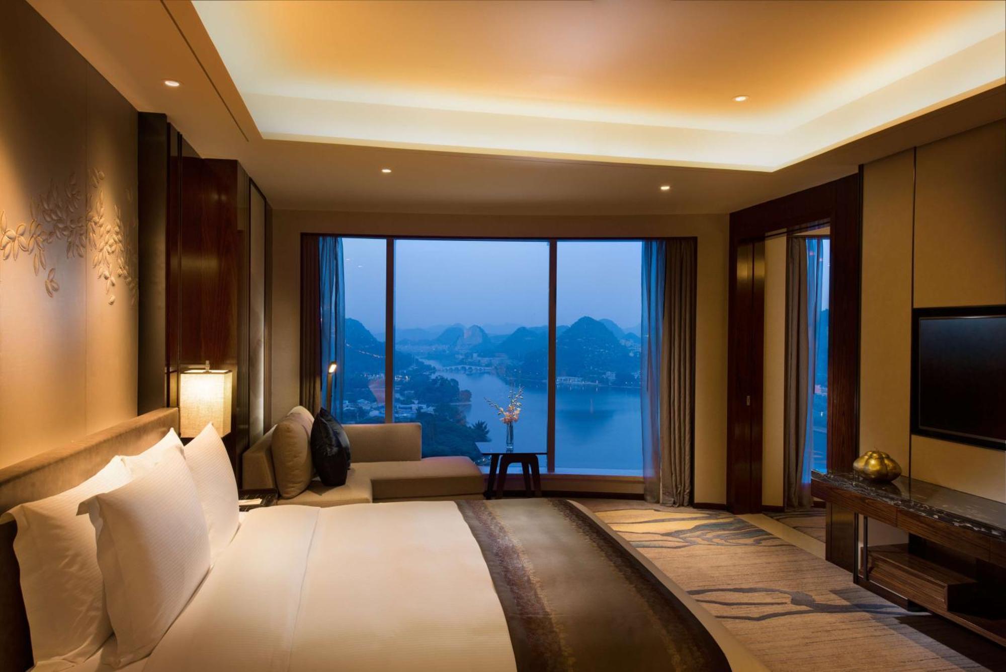 Doubletree By Hilton Hotel Anshun Exterior photo
