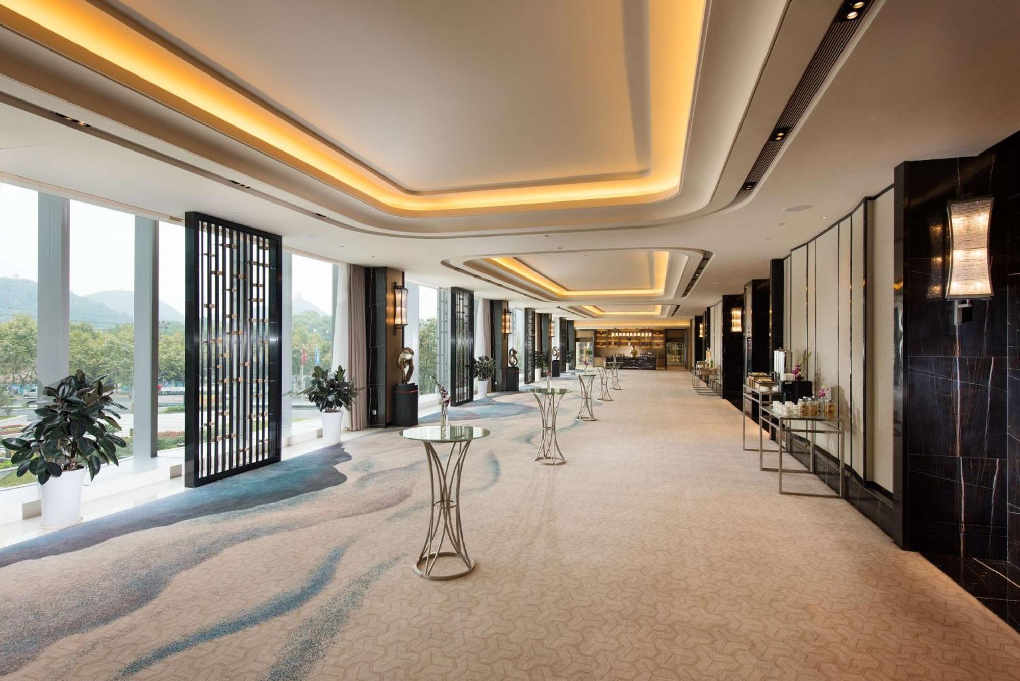 Doubletree By Hilton Hotel Anshun Exterior photo