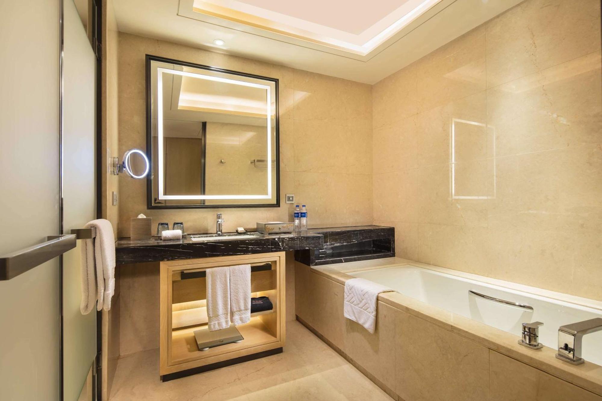 Doubletree By Hilton Hotel Anshun Exterior photo